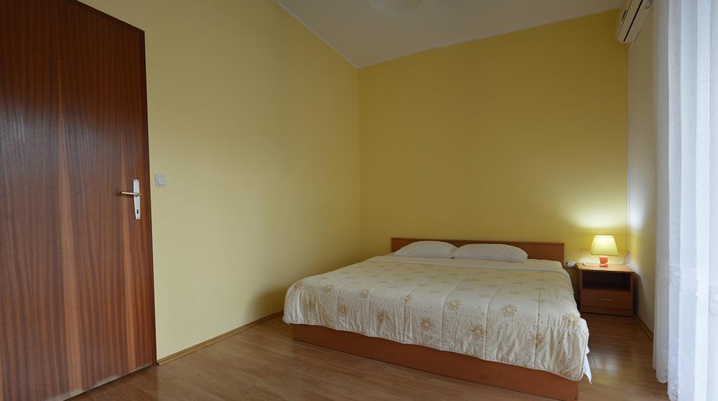 Apartments "Ruza" โวดีเซ ภายนอก รูปภาพ