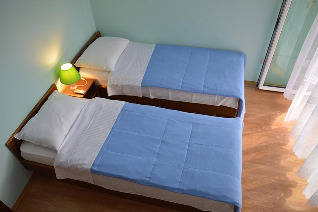 Apartments "Ruza" โวดีเซ ภายนอก รูปภาพ