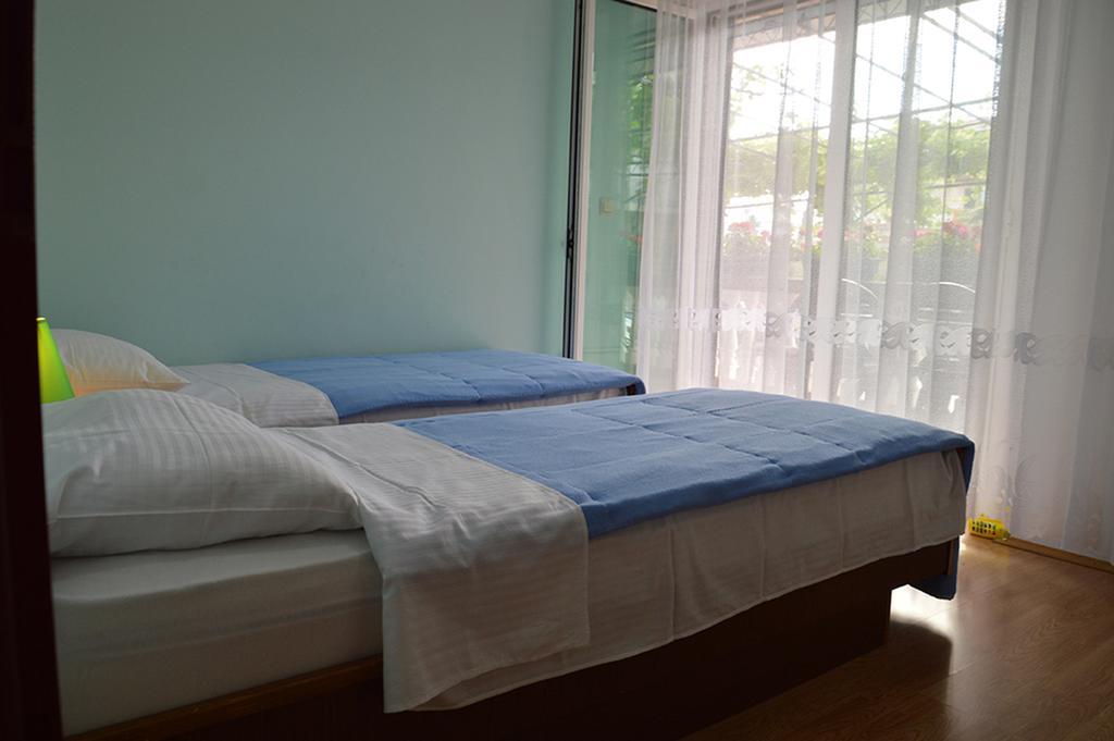Apartments "Ruza" โวดีเซ ภายนอก รูปภาพ