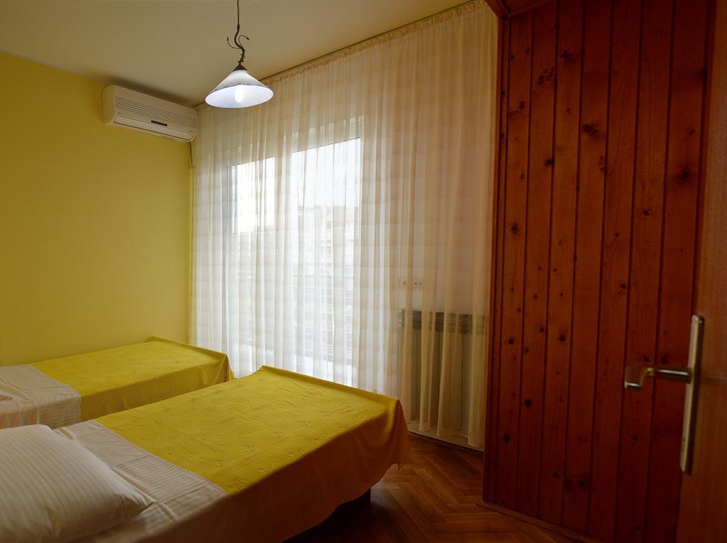 Apartments "Ruza" โวดีเซ ภายนอก รูปภาพ