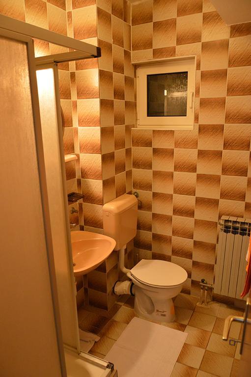 Apartments "Ruza" โวดีเซ ภายนอก รูปภาพ