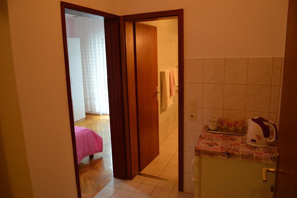 Apartments "Ruza" โวดีเซ ภายนอก รูปภาพ