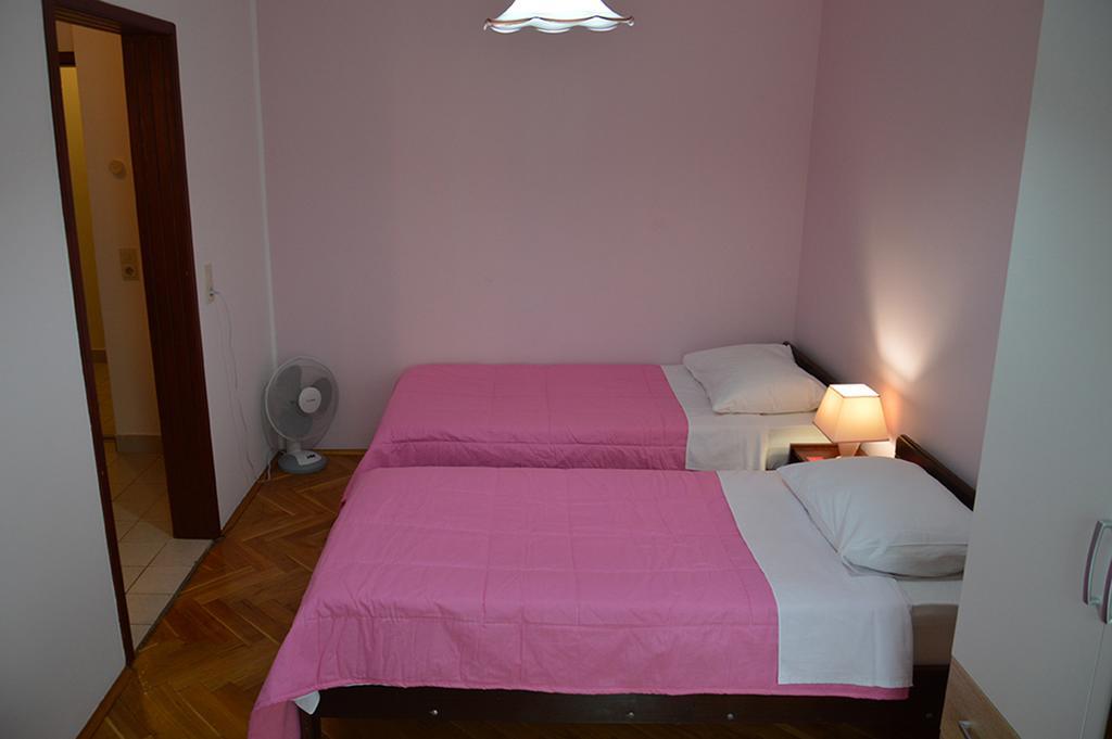 Apartments "Ruza" โวดีเซ ภายนอก รูปภาพ