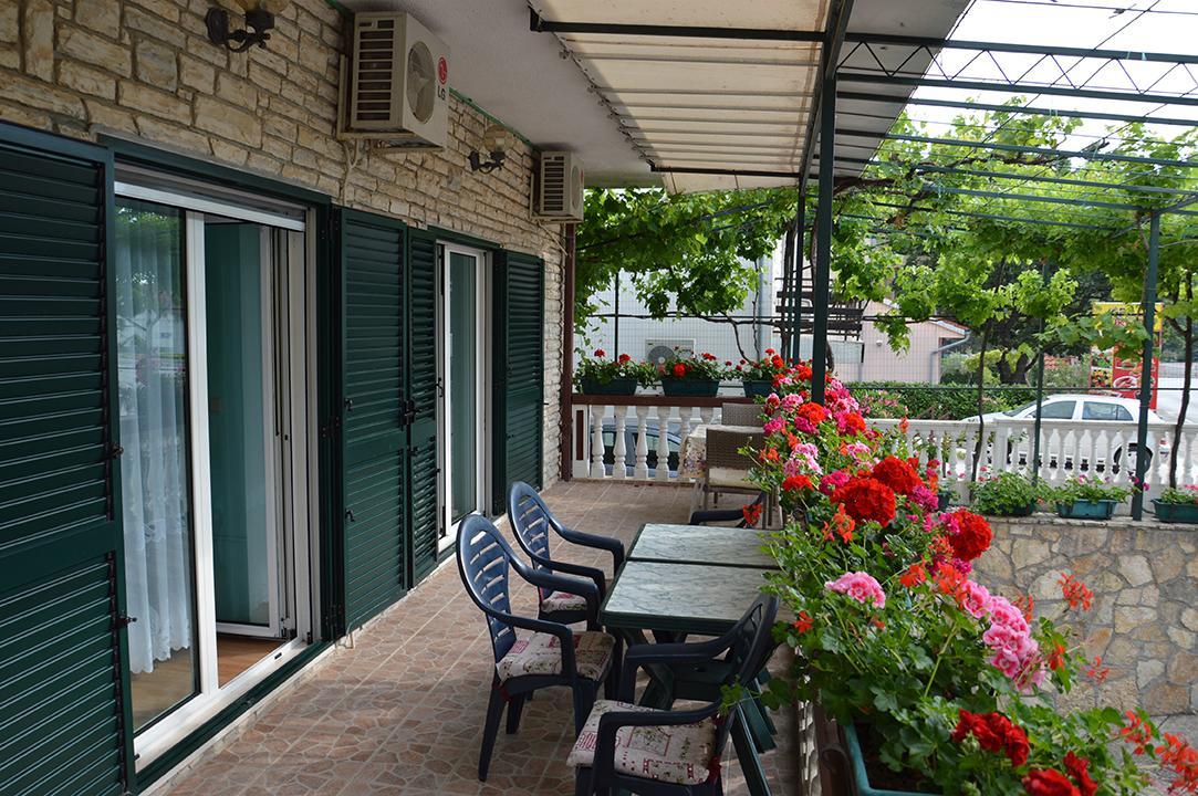 Apartments "Ruza" โวดีเซ ภายนอก รูปภาพ